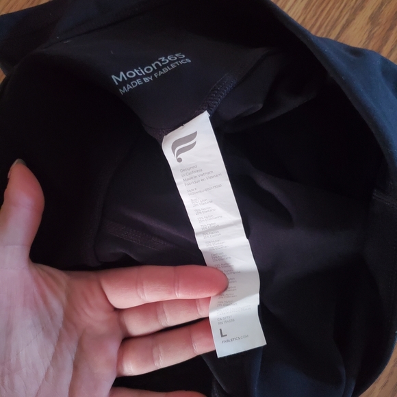 Fabletics Shorts - Picture 4 of 4